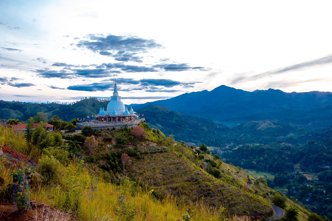 stupa, pagoda, temple, buddhism, asia, religion, buddha, buddhist, buddha purnima, traditional, spiritual, ancient, worship, prayer, sri lanka, belief, culture, believe